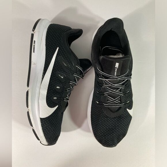 Nike Quest 2 Women's Running Shoes Size 8 Black White C13803-004 Sneakers - Picture 2 of 9